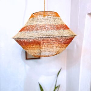 Lámpara de caraguatá artesanal 60cm de diametro tonos tierra