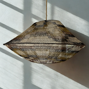 Lámpara grande artesanal 80x35 cm | Pieza protagonista en tonos tierra