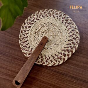 Abanicos artesanales elaborados a mano por artesanos paraguayos utilizando fibras naturales, ideal para bodas, eventos corporativos, souvenirs o regalos especiales para invitados.