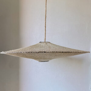 Lámpara colgante cruda de 80cm, hecha por artesanos Nivaclé.